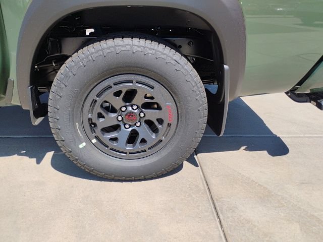 New 2026 Nissan Frontier PRO-4X w/ Tow Package AWD/4WD image 9