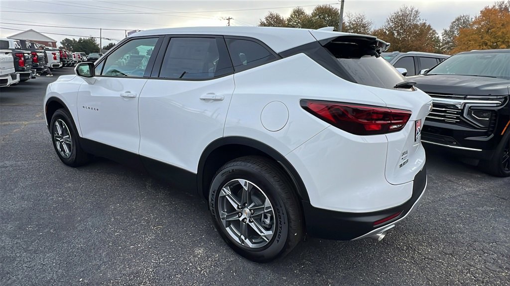 New 2026 Chevrolet Blazer LT image 7