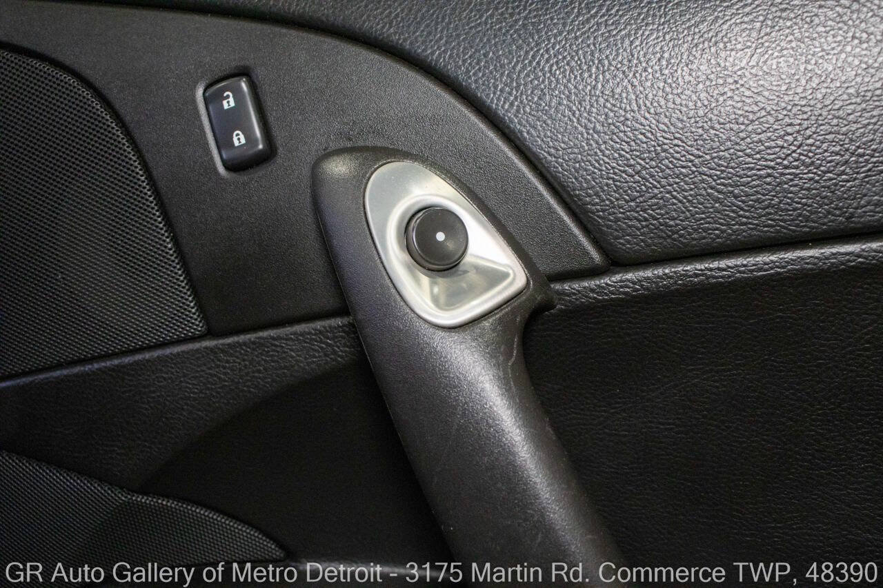 Used 2009 Chevrolet Corvette Coupe w/ Preferred Equipment Group RWD image 37
