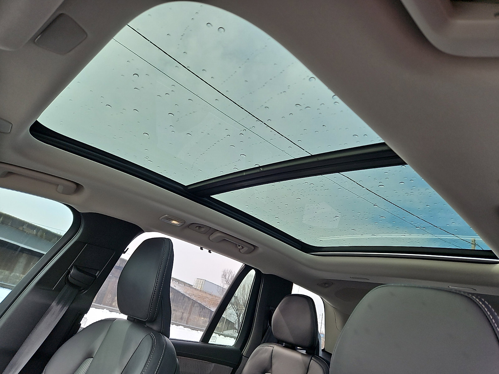 Certified 2025 Volvo XC90 T8 Ultra w/ Protection Package Premier image 14