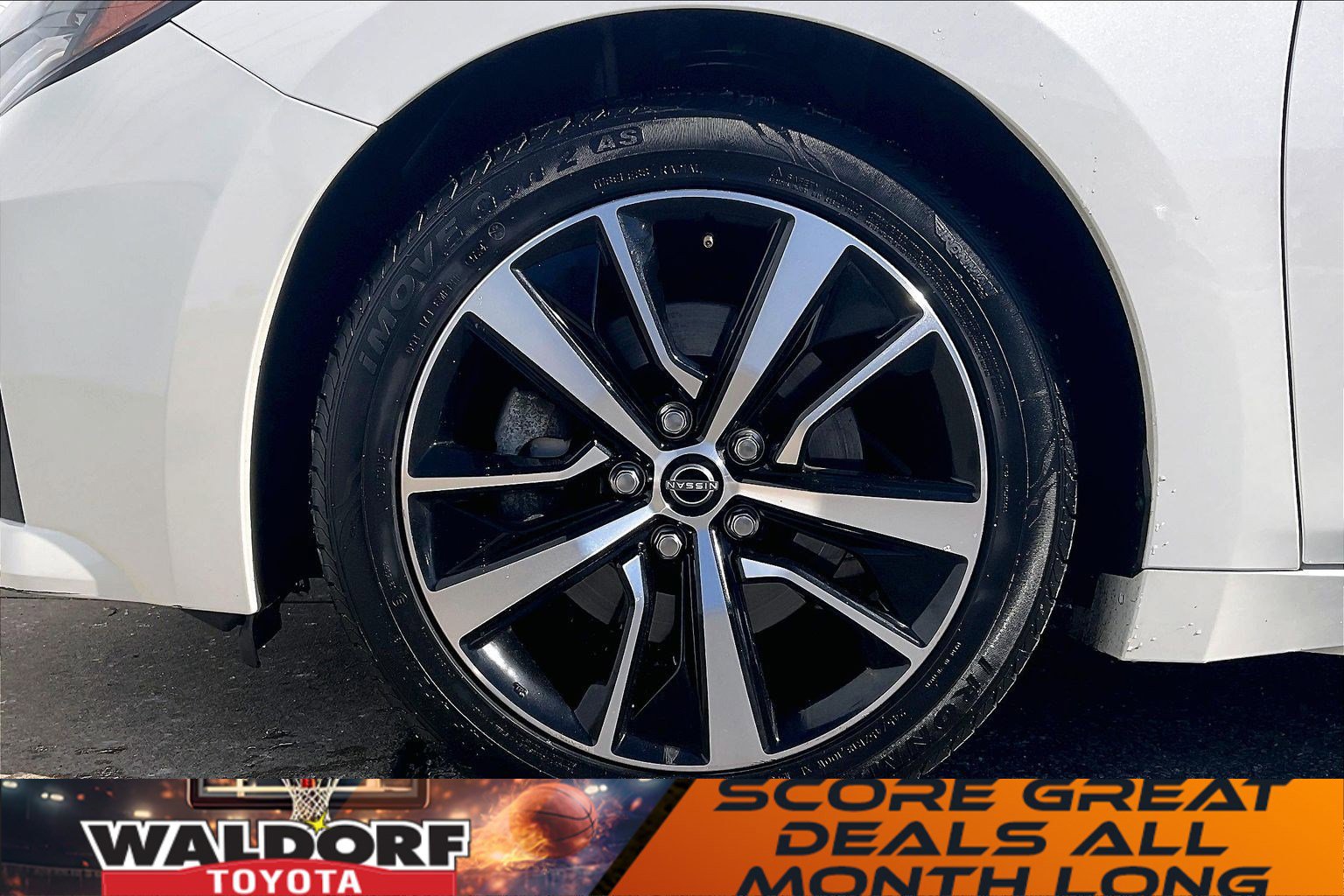 Used 2023 Nissan Maxima SV w/ Floor Mat Group image 11