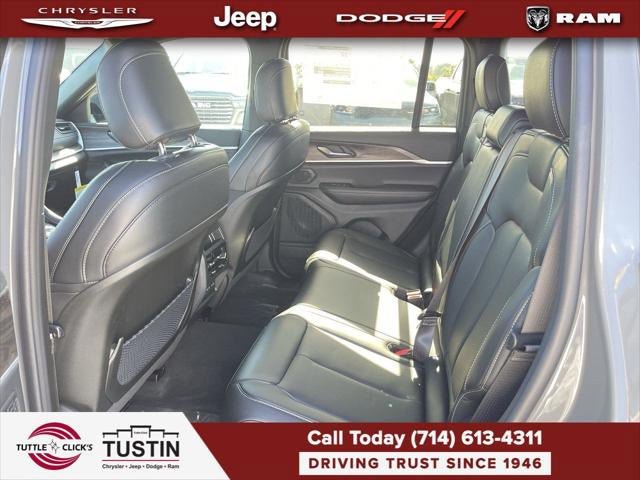 New 2027 Jeep Grand Cherokee Limited w/ Limited Altitude Package AWD/4WD image 58