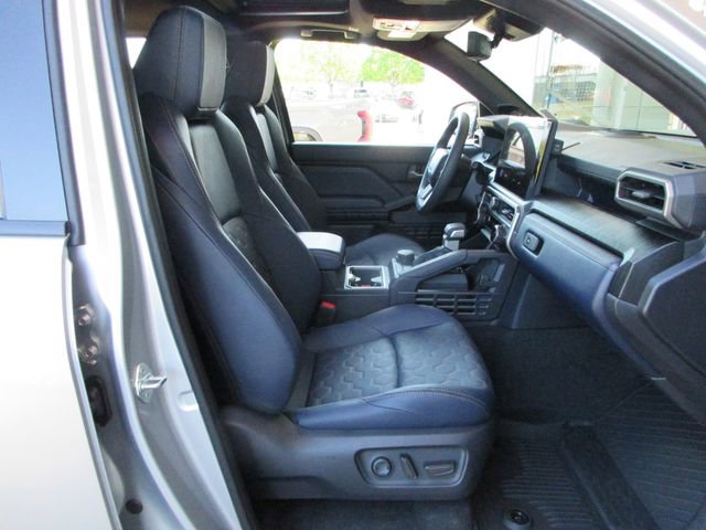 Certified 2026 Toyota 4Runner Platinum AWD/4WD image 27