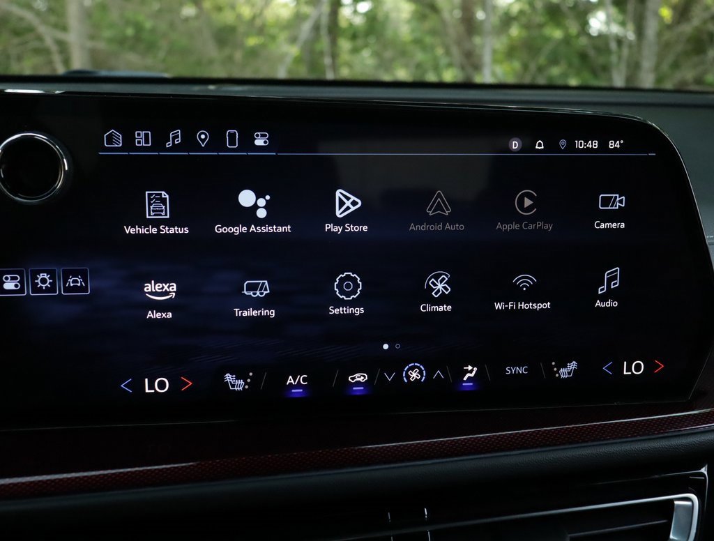 Used 2024 Chevrolet Traverse Z71 image 14