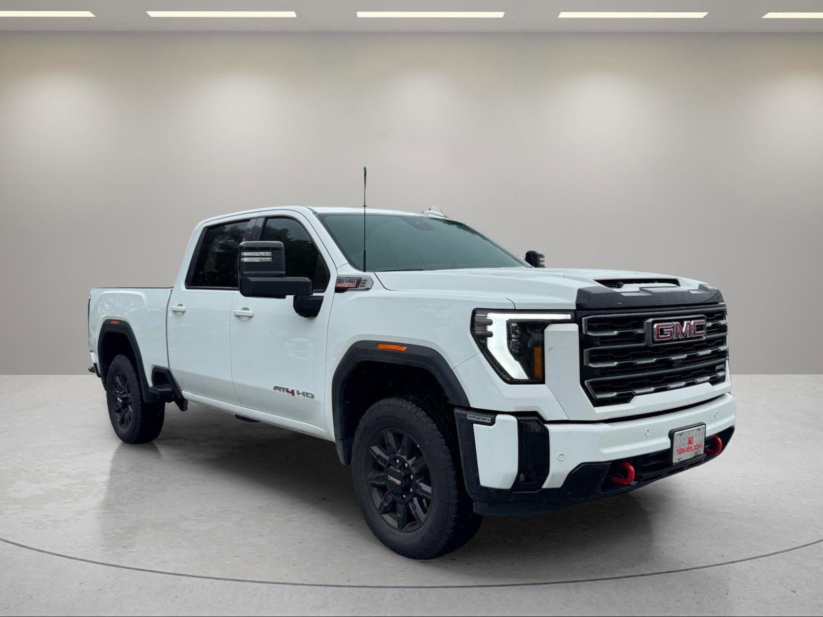 Used 2026 GMC Sierra 2500 AT4 AWD/4WD image 3