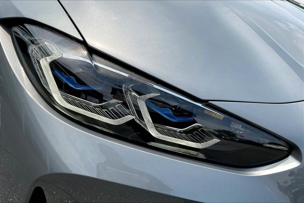 Used 2023 BMW M4 Coupe w/ Executive Package RWD image 31