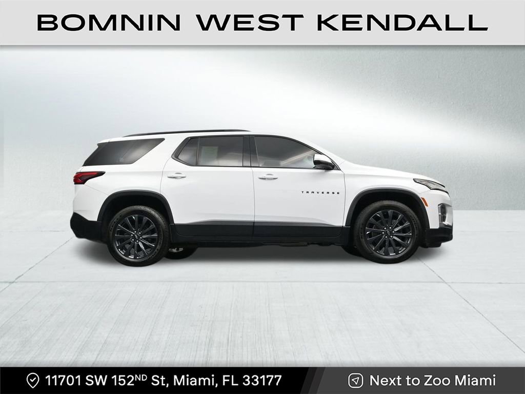 Used 2022 Chevrolet Traverse RS image 25