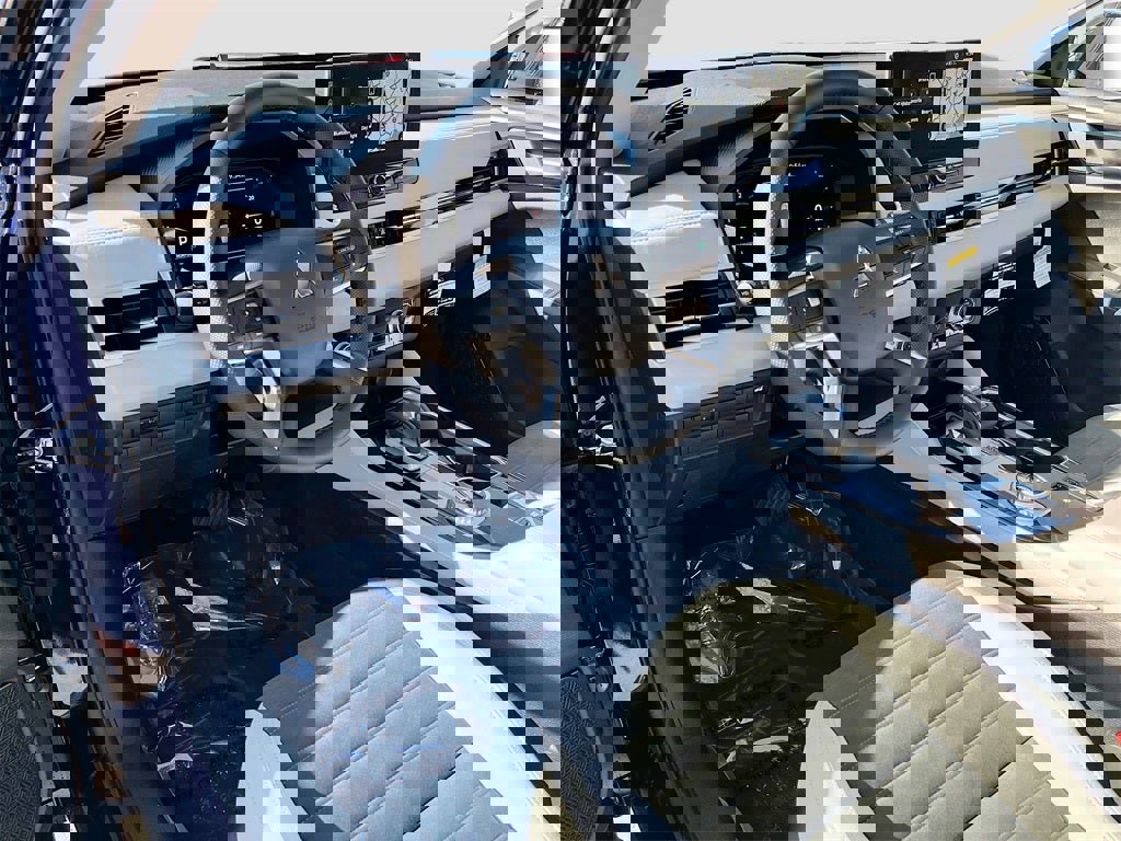 New 2025 Mitsubishi Outlander SE image 9