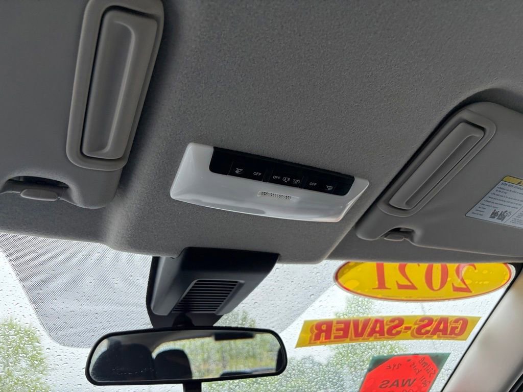 Used 2021 Nissan Kicks SV w/ Exterior Package FWD image 21
