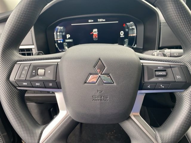 New 2025 Mitsubishi Outlander ES image 23
