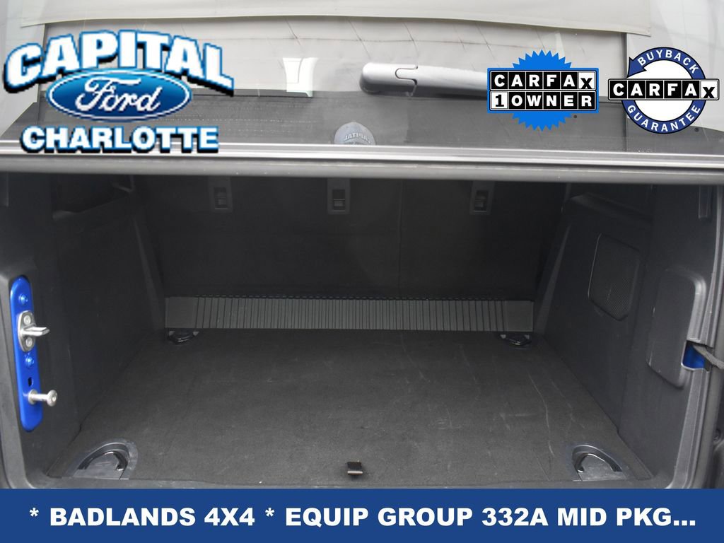 Used 2025 Ford Bronco Badlands image 9