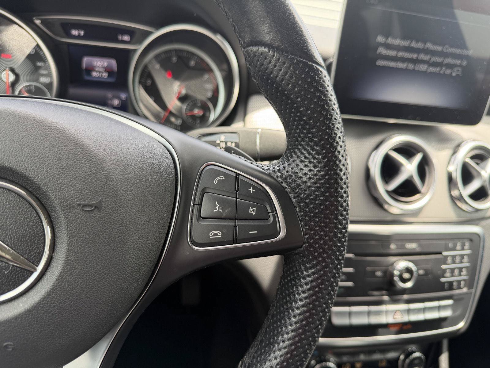 Used 2019 Mercedes-Benz GLA 250 image 12