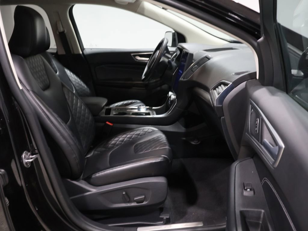 Used 2024 Ford Edge Titanium image 21