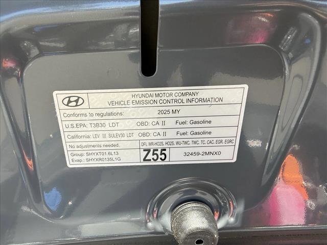 New 2025 Hyundai Tucson Limited image 17