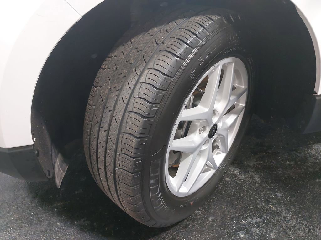 Used 2024 Ford Edge SEL image 32