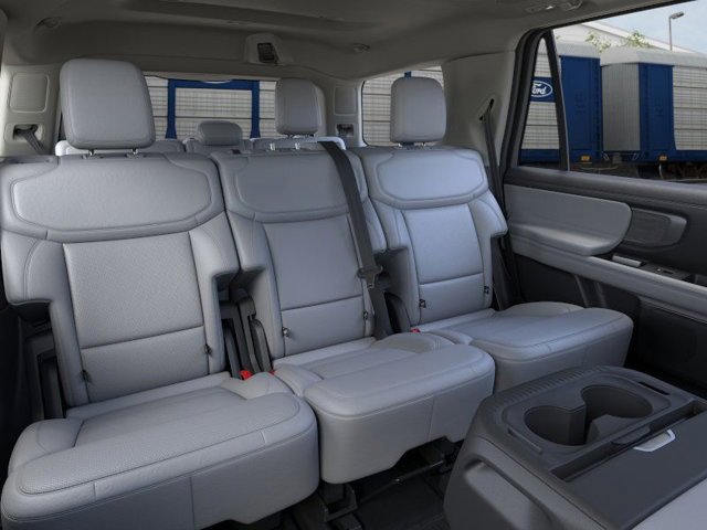 New 2025 Ford Expedition Platinum w/ Driver's Package image 11