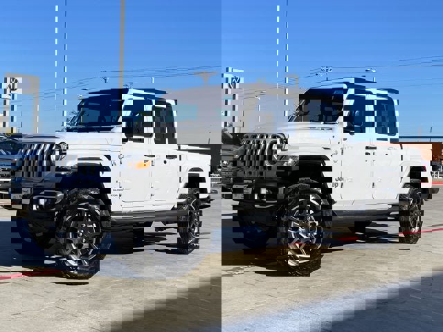 Used 2022 Jeep Gladiator Overland w/ Popular Equipment Package