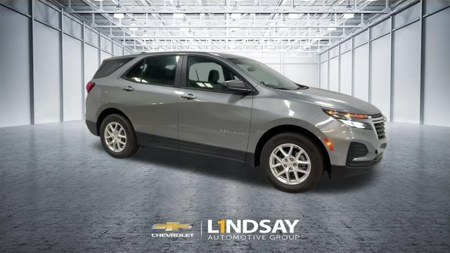 Used 2023 Chevrolet Equinox LS FWD image 9