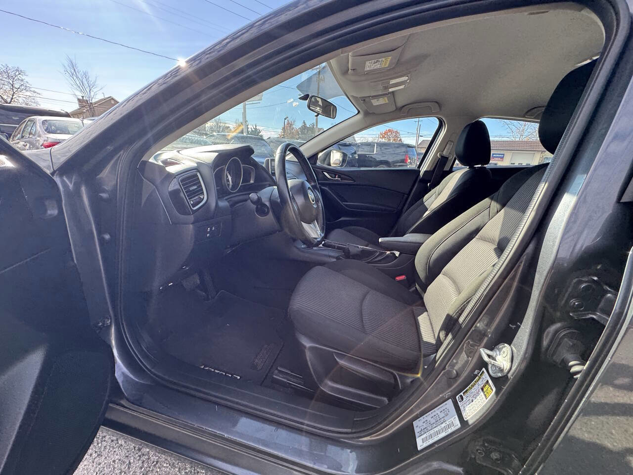 Used 2014 MAZDA MAZDA3 i Touring image 28
