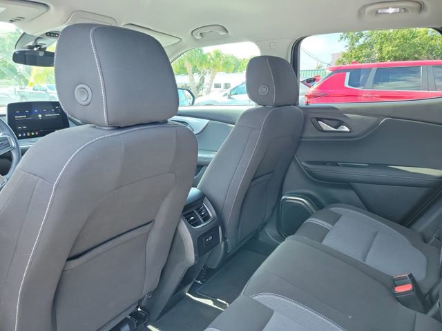 Used 2025 Chevrolet Blazer LT FWD image 13