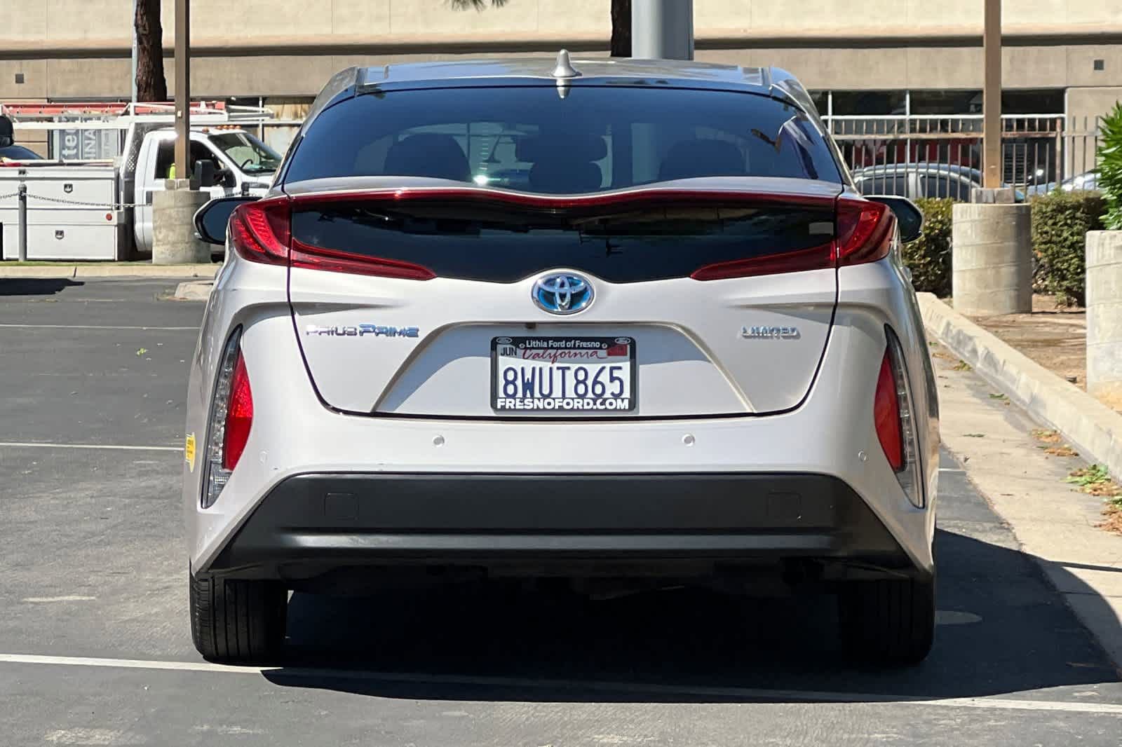 Used 2021 Toyota Prius Prime Limited w/ Carpet Mat Package (TMS) image 8