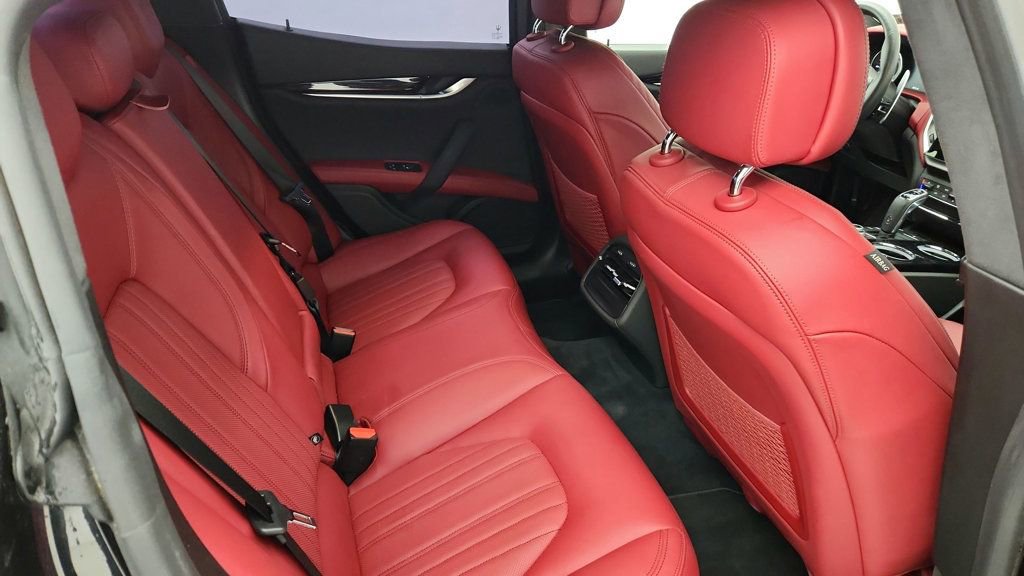 Used 2023 Maserati Ghibli Modena image 23