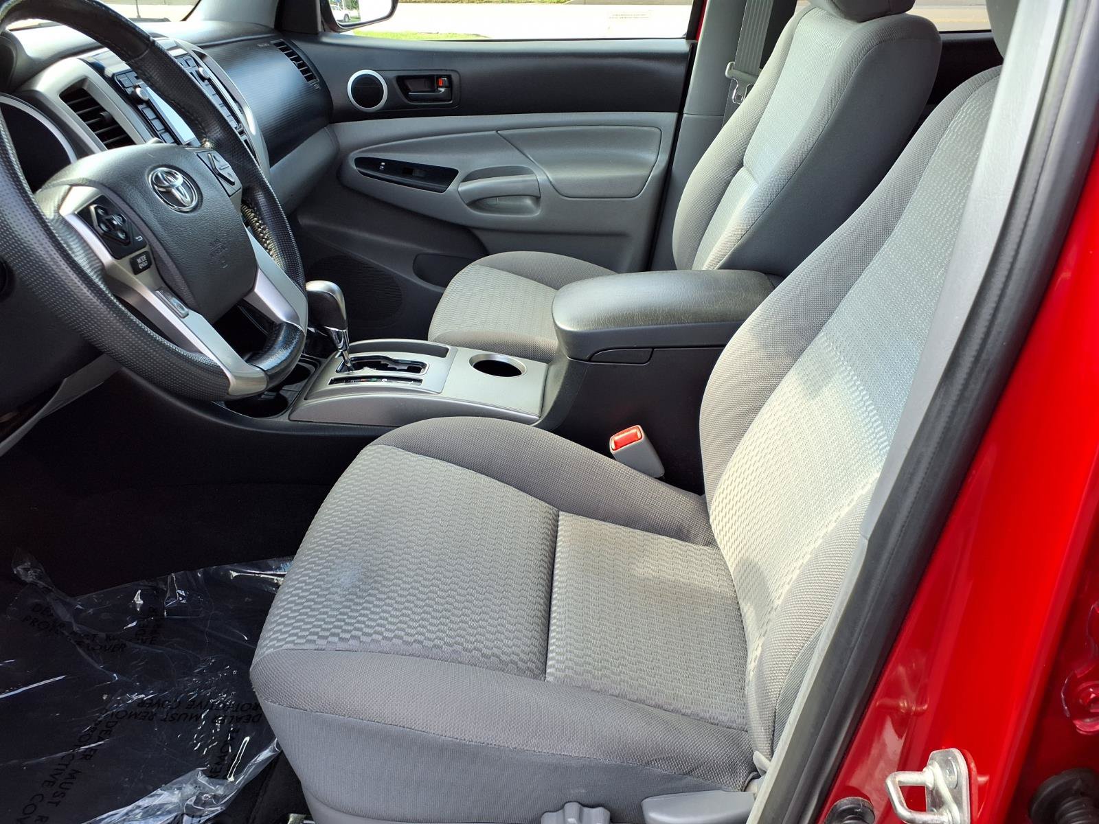 Used 2014 Toyota Tacoma 4x4 Double Cab w/ SR5 Package image 9