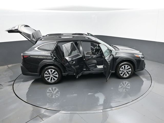 Used 2025 Subaru Outback Premium AWD/4WD image 26
