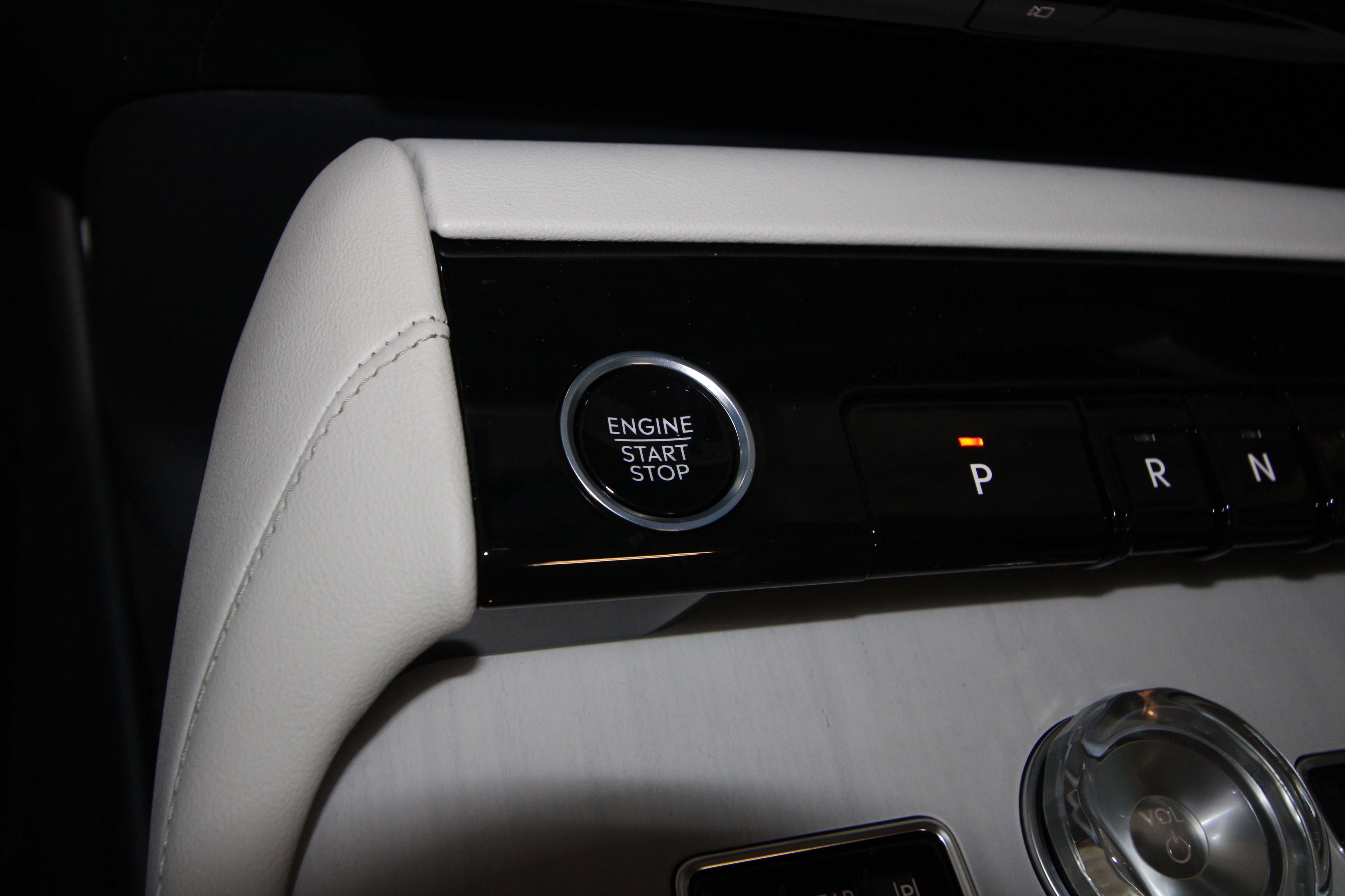 New 2026 Lincoln Navigator L Reserve AWD/4WD image 11