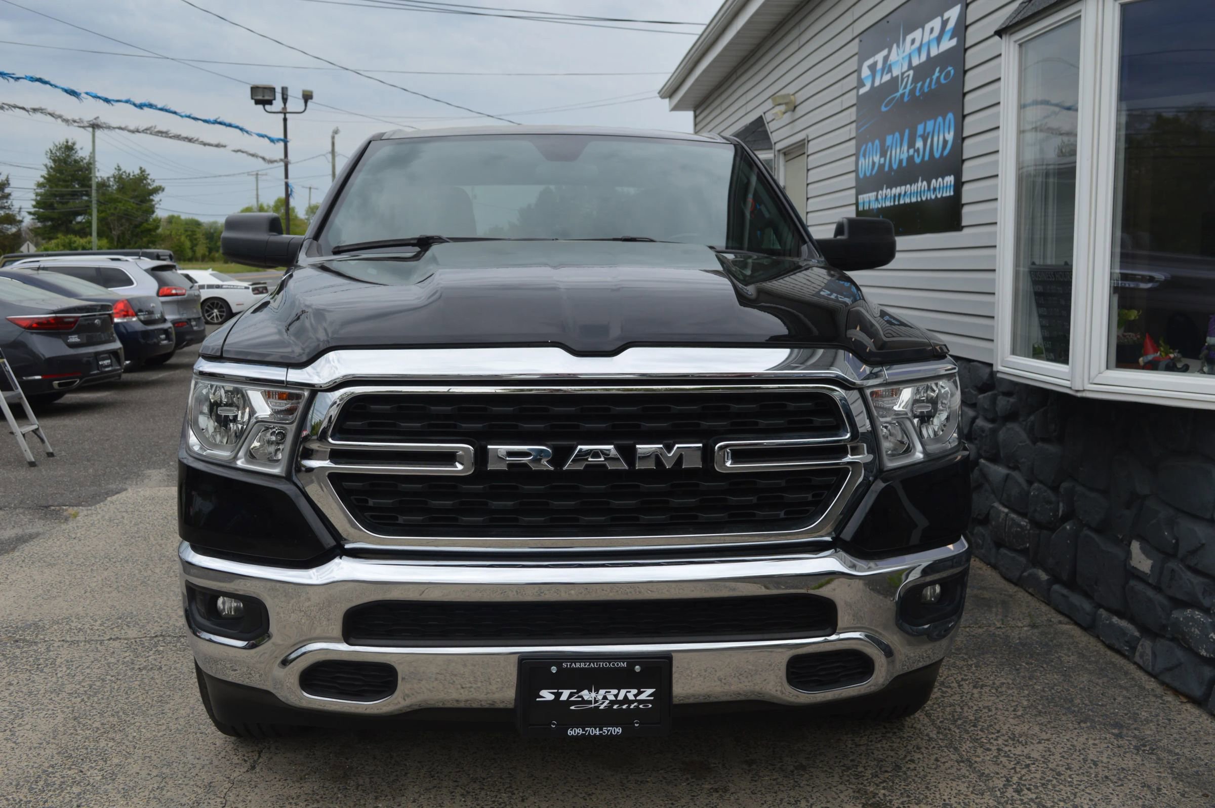 Used 2022 RAM 1500 Big Horn AWD/4WD image 8