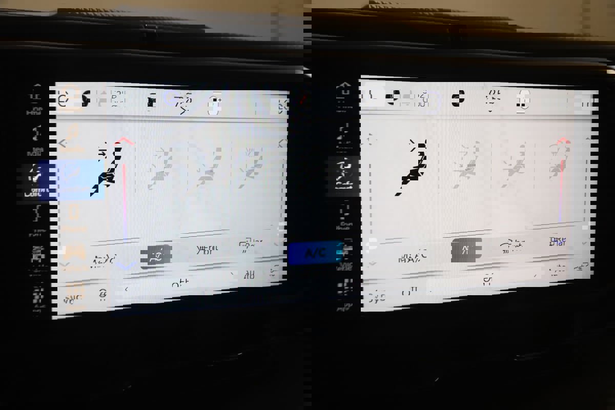 Used 2025 Jeep Gladiator Mojave image 31