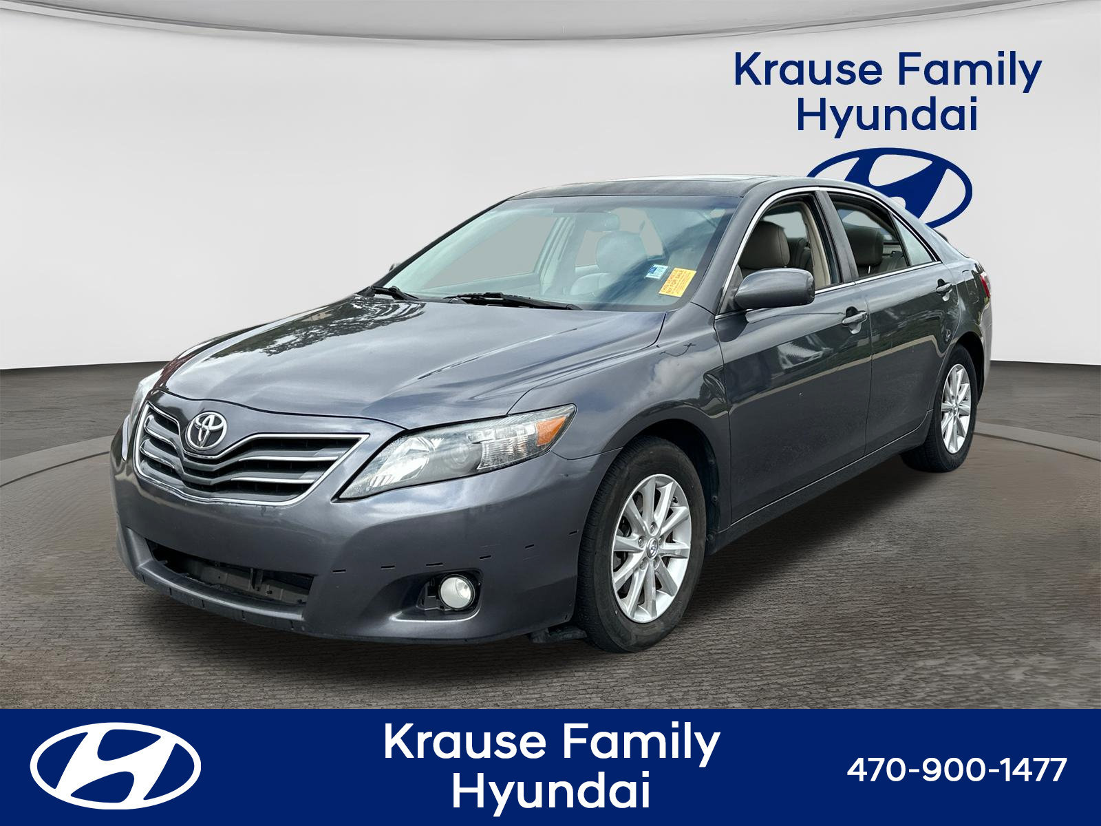 Used 2011 Toyota Camry XLE w/ XLE Extra-Value Pkg #2 FWD image 3