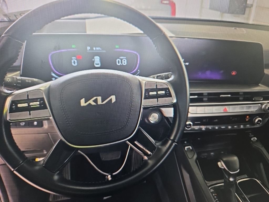 Used 2025 Kia Telluride S image 8