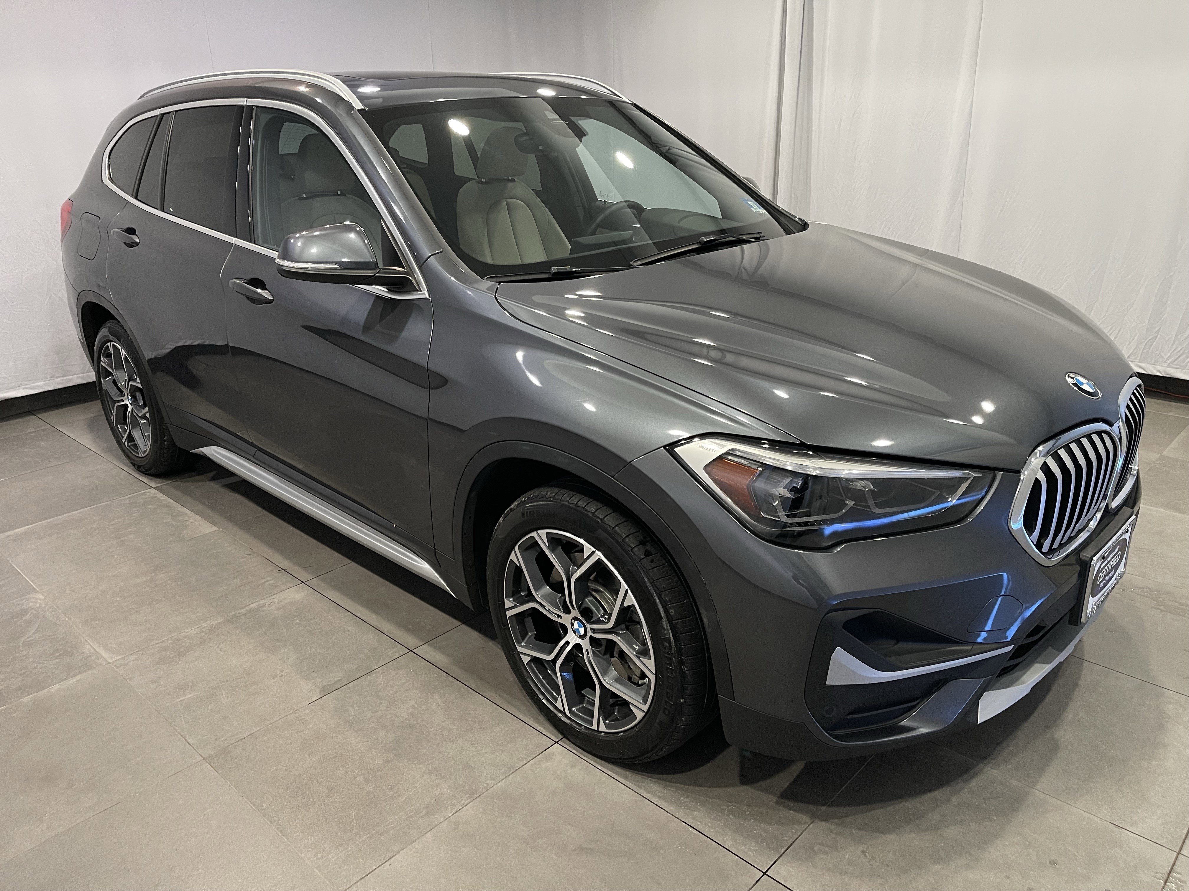 Used 2021 BMW X1 xDrive28i w/ Convenience Package AWD/4WD image 3