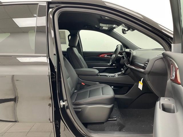 New 2026 Chevrolet Traverse Z71 w/ Driver Confidence Package image 14