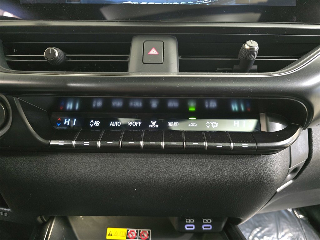 Certified 2023 Lexus UX 250h AWD w/ Premium Package image 27