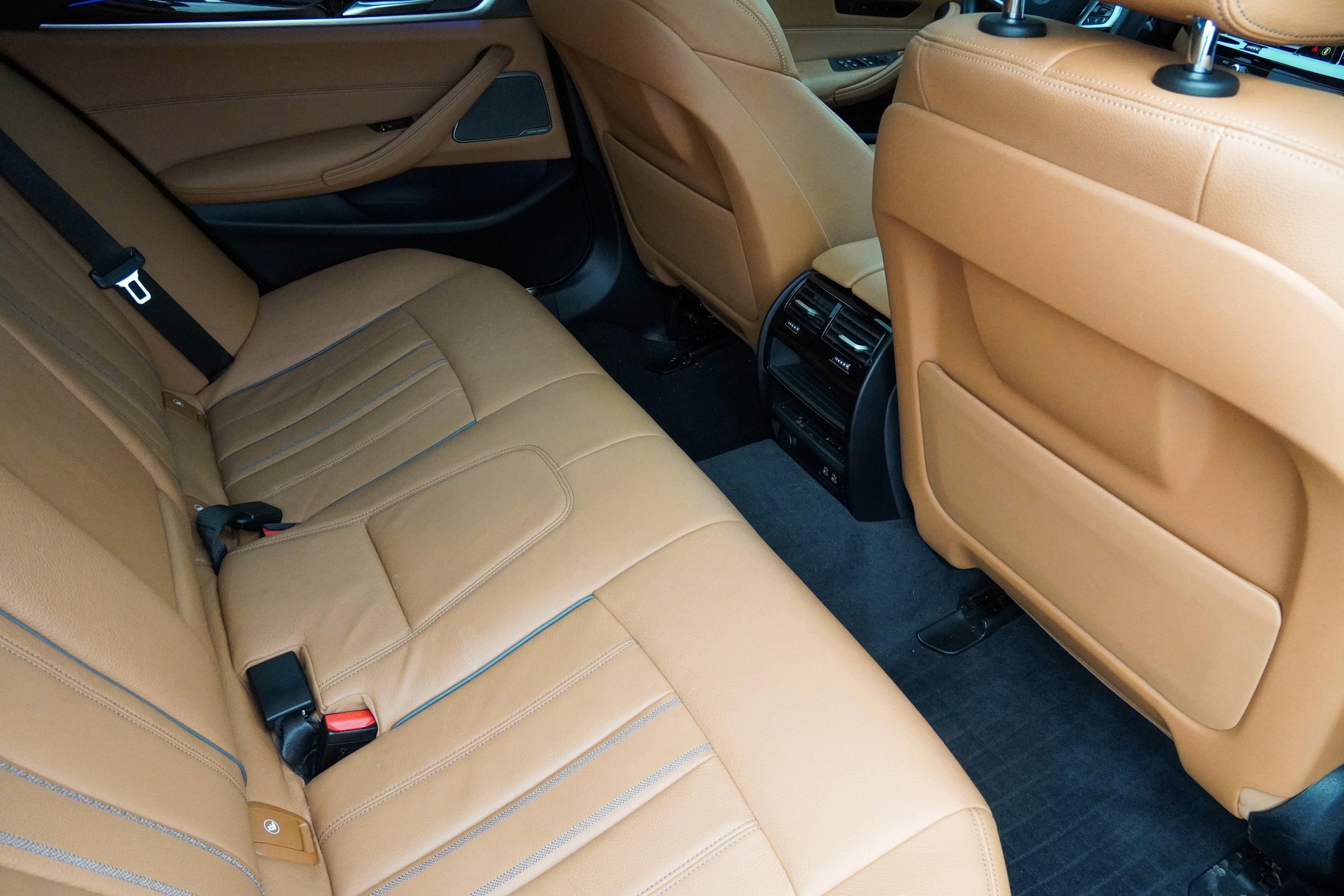 Certified 2023 BMW 530i w/ M Sport Package image 35