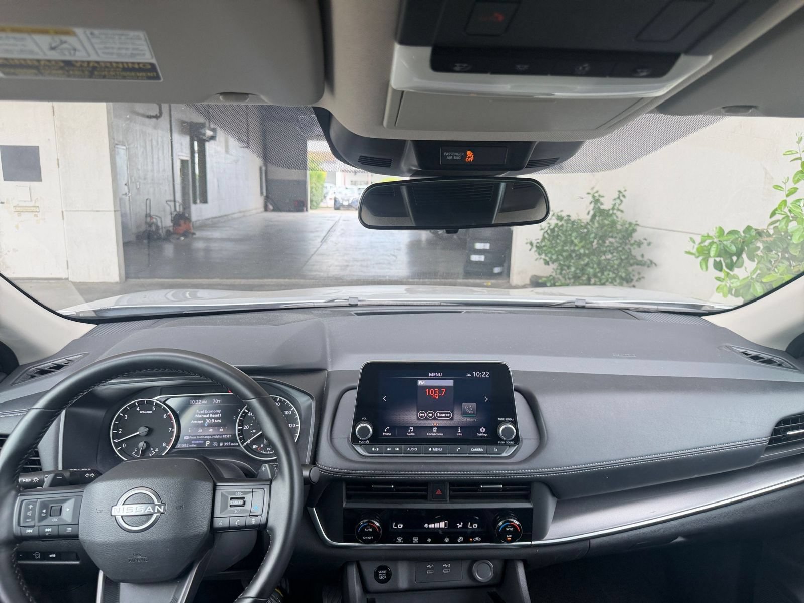 Used 2025 Nissan Rogue SV FWD image 35