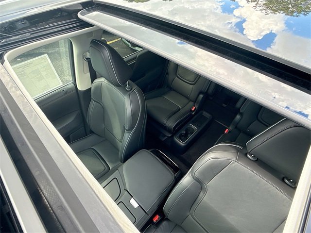 New 2026 INFINITI QX80 Luxe w/ Cargo Package image 15