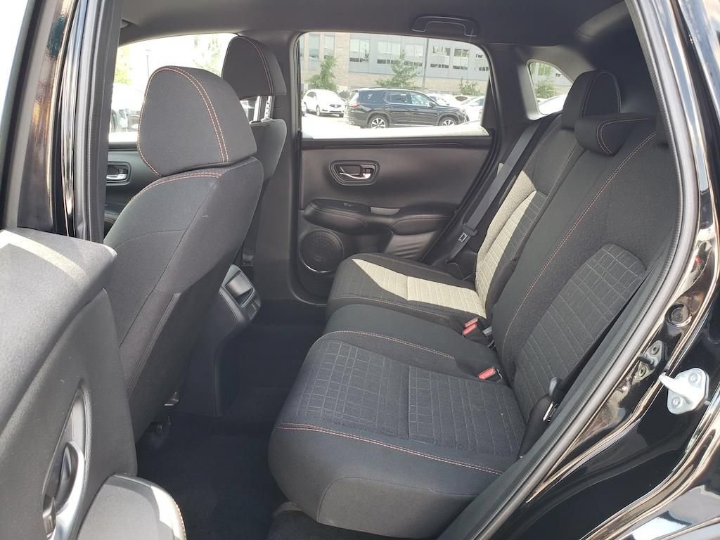 Used 2025 Honda HR-V Sport image 31