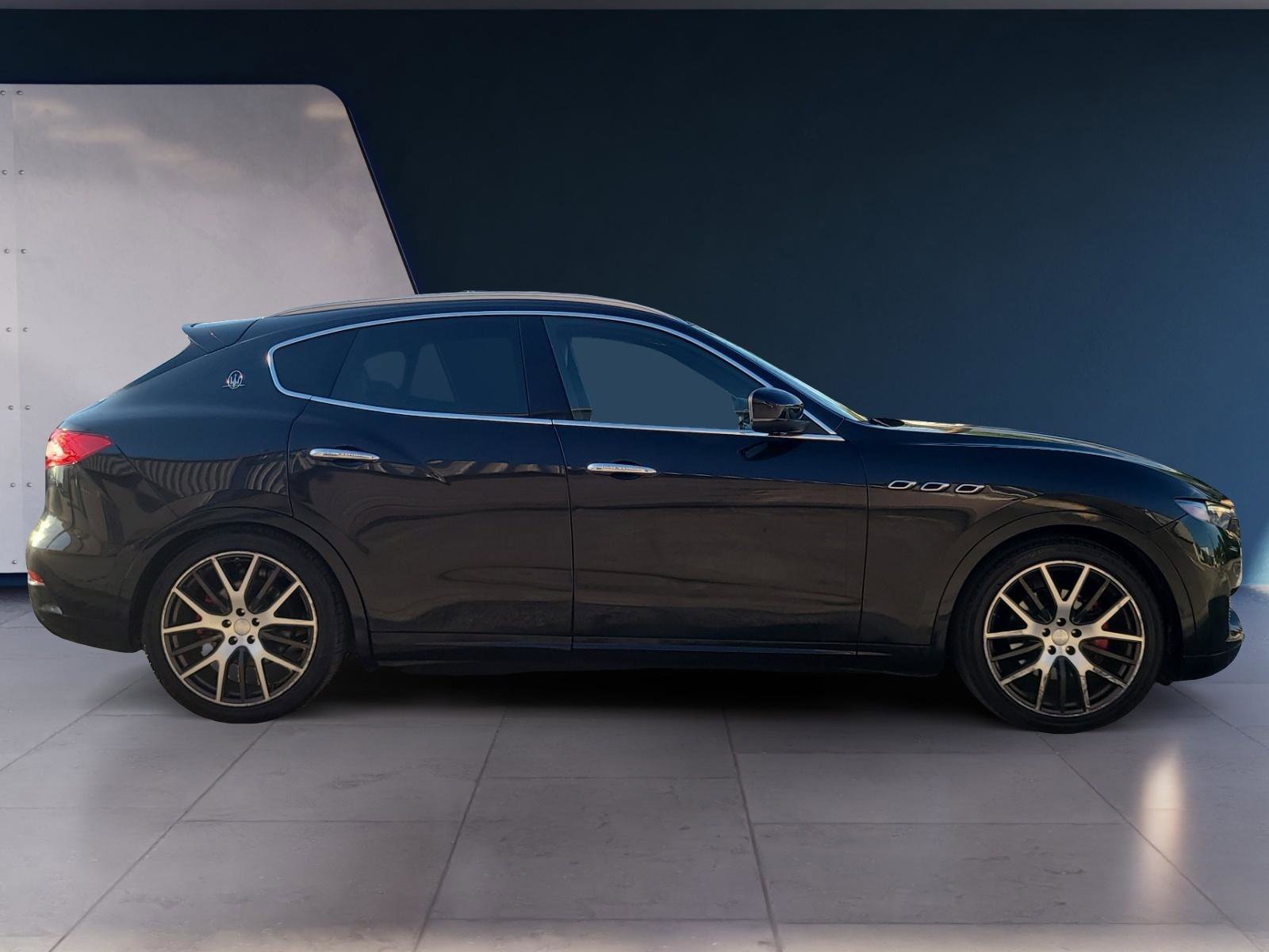 Used 2017 Maserati Levante w/ Sport Package AWD/4WD image 6