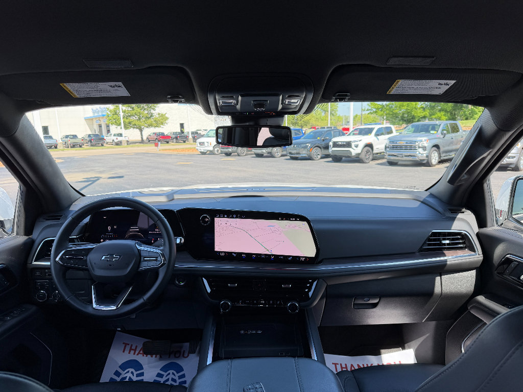 Used 2025 Chevrolet Suburban Z71 AWD/4WD image 22