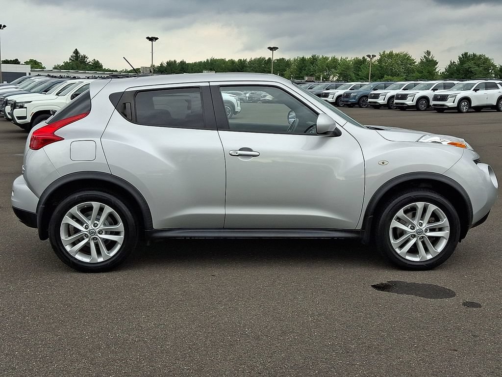 Used 2014 Nissan Juke SV w/ Navigation Package AWD/4WD image 8
