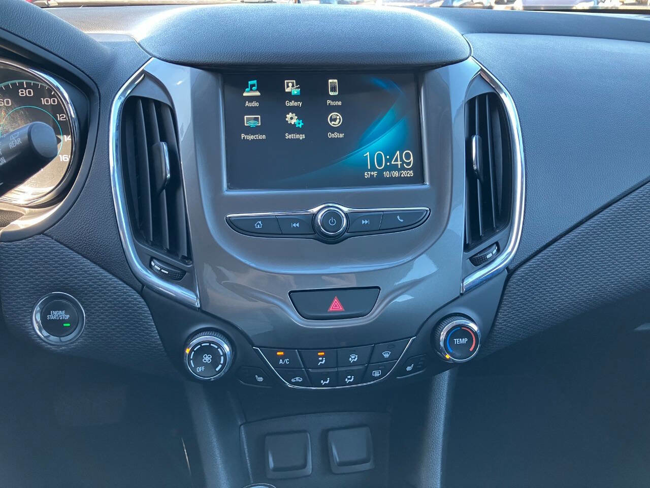 Used 2017 Chevrolet Cruze LT w/ Convenience Package image 19