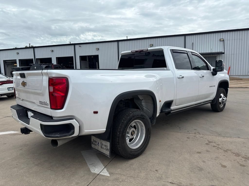 Used 2022 Chevrolet Silverado 3500 High Country w/ Technology Package AWD/4WD image 5