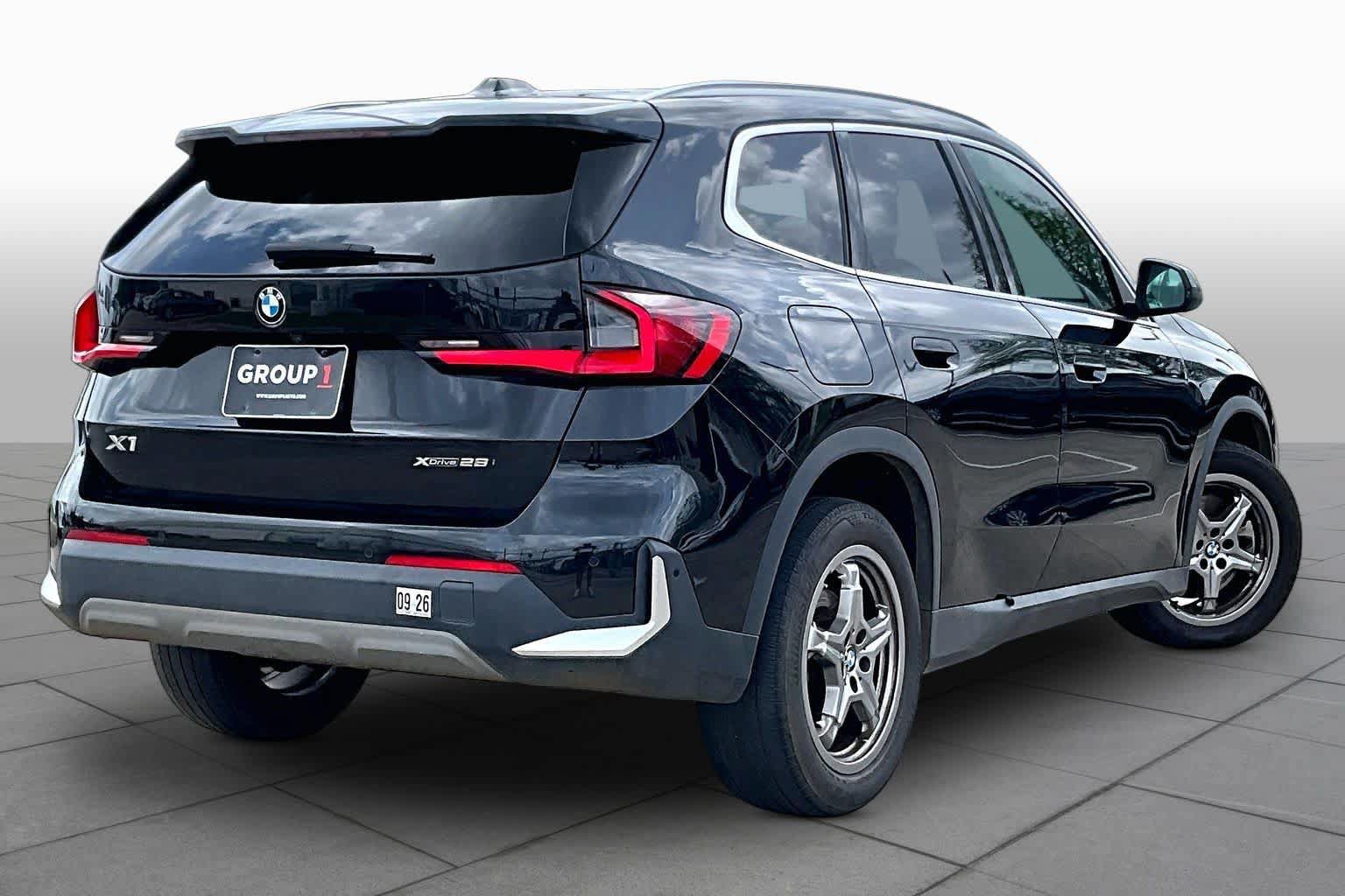 Used 2023 BMW X1 xDrive28i AWD/4WD image 12