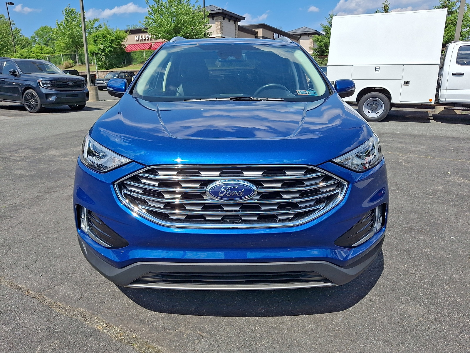 Used 2020 Ford Edge SEL w/ Convenience Package AWD/4WD image 2