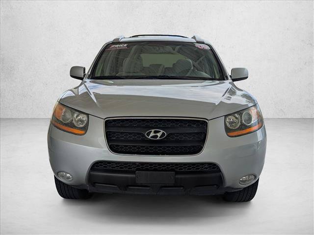 Used 2009 Hyundai Santa Fe SE FWD image 2