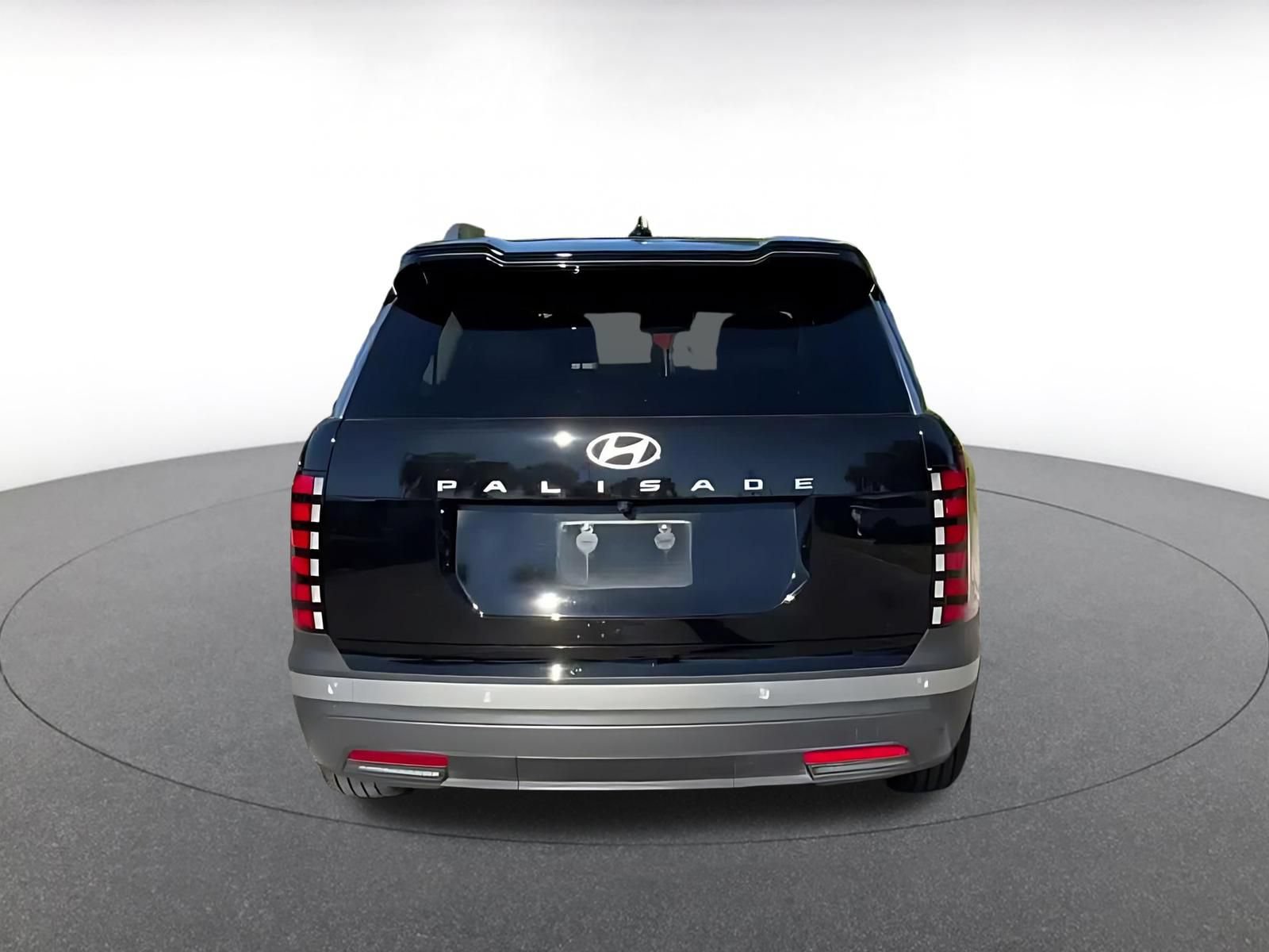 Used 2026 Hyundai Palisade SEL FWD image 12