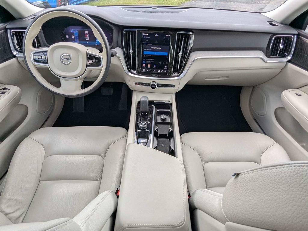 Used 2024 Volvo S60 B5 Plus FWD image 14
